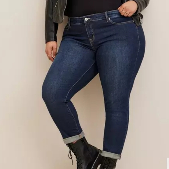Torrid Boyfriend Straight Vintage Stretch Mid-Rise Jean Size 16 - Picture 1 of 6